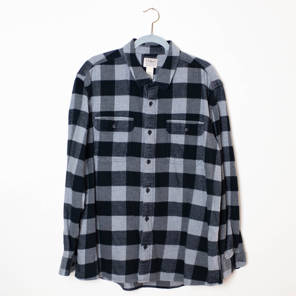 L.L. Bean Slightly Fitted Chamois Gray & Black Buffalo Plaid Flannel Shirt